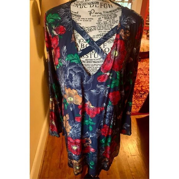 Fanco + USA floral Tunic - Picture 1 of 5